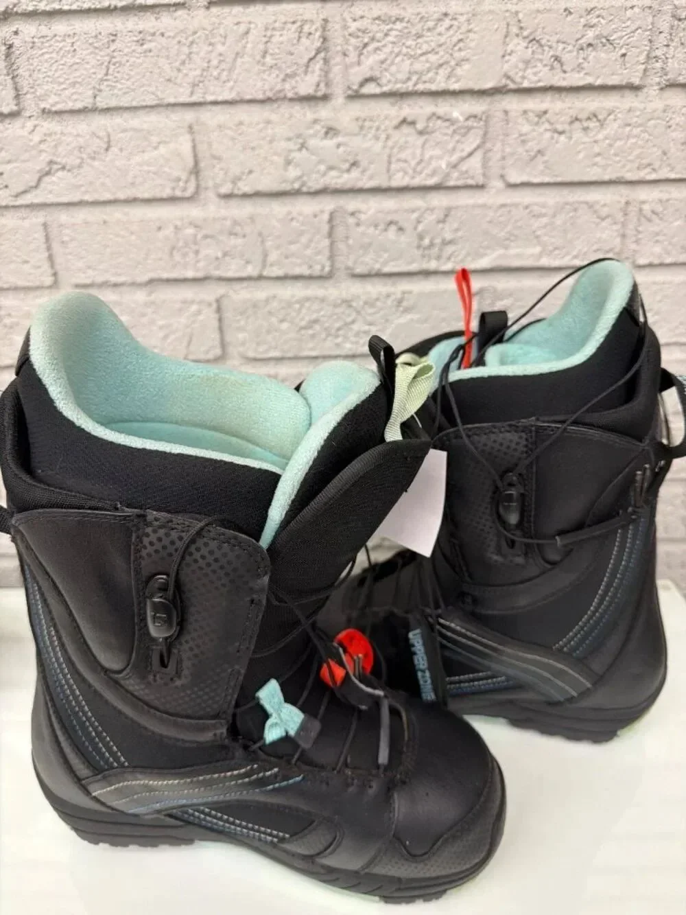 Burton Women's Mint Asian-Fit Snowboard Boots Black True Fit Imprint Size 8